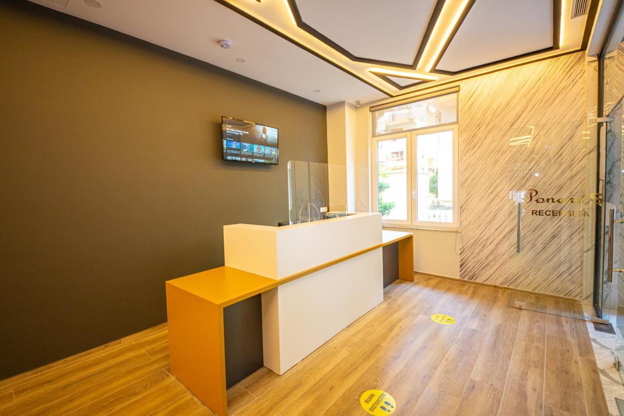 Ponari S Hotel Kryemëdhej Exteriör bild